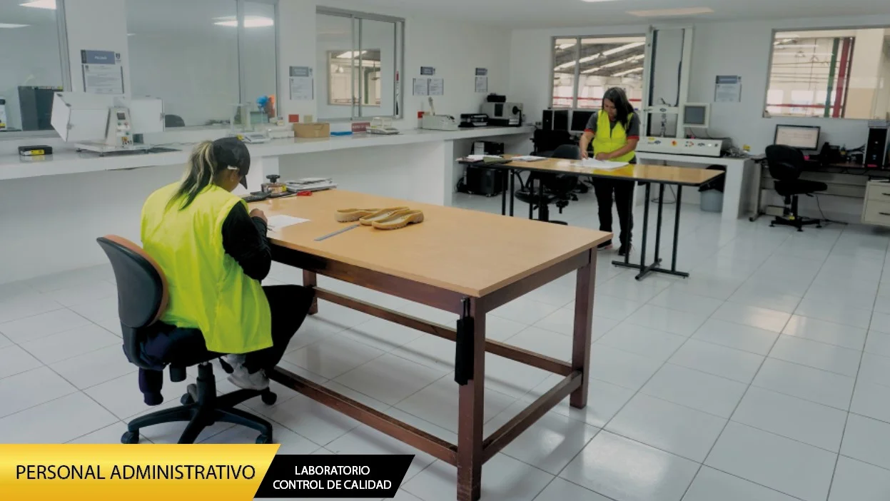 storage/Personal_administrativo_4.webp